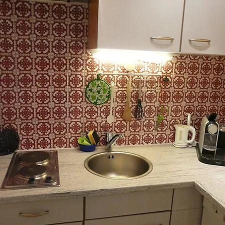 Kleine Feine In Toplage * Блуденц